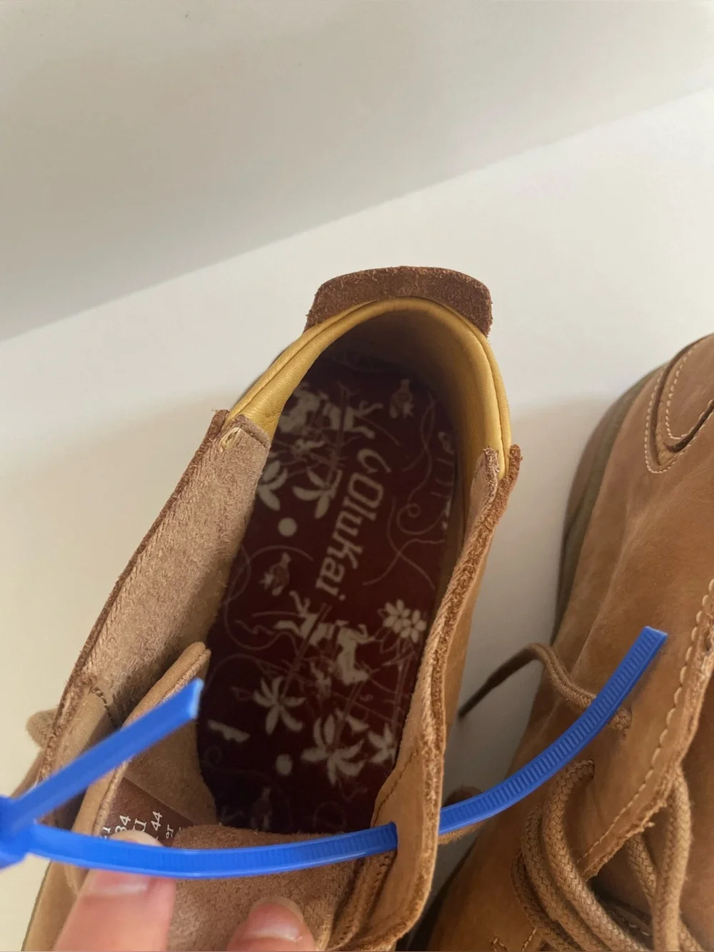 OluKai Men's Tan Leather Chukka Boots SZ 11 NWT